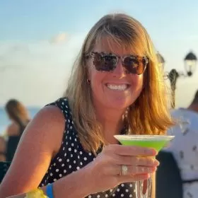 Erin VandenHeuvel-Coon